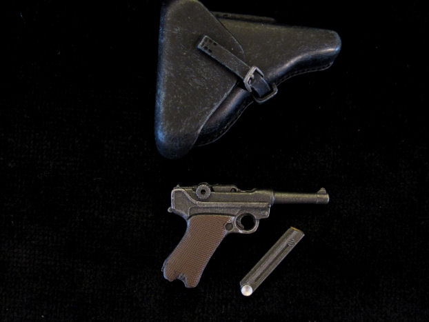 Miniature P08 Luger Parabellum Pistol with holster.Ref.#08-1